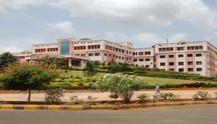 S.Nijalingappa Medical College.